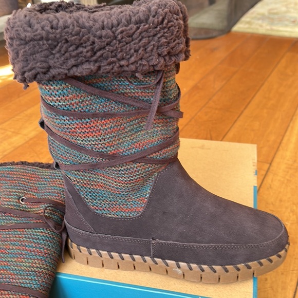 Muk Luks Women's genuine suede uppers as a fleece lining water resistant - new! - Picture 11 of 11